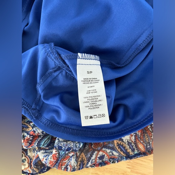 NWOT! Dynamite Paisley Dress - Picture 8 of 9